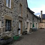 Aux Portes D'aubrac Tatil Evi Condom-d'Aubrac