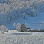 Aux Portes D'aubrac *