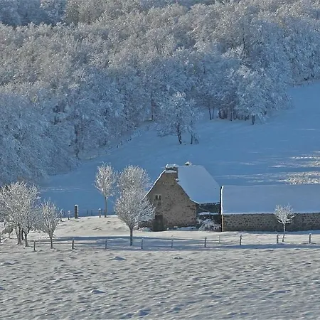 Aux Portes D'aubrac *