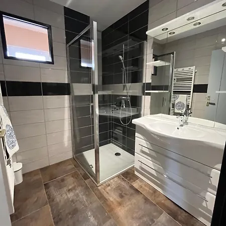 Aux Portes D'aubrac *