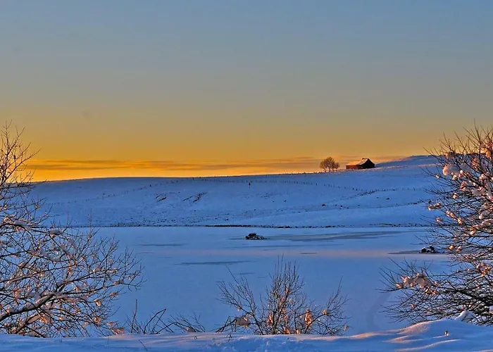 Aux Portes D'aubrac *